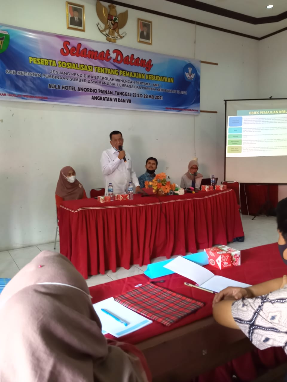 Bupati Pesisir Selatan, Rusma Yul Anwar, Tinjau Sosialisasi tentang Pemajuan Kebudayaan